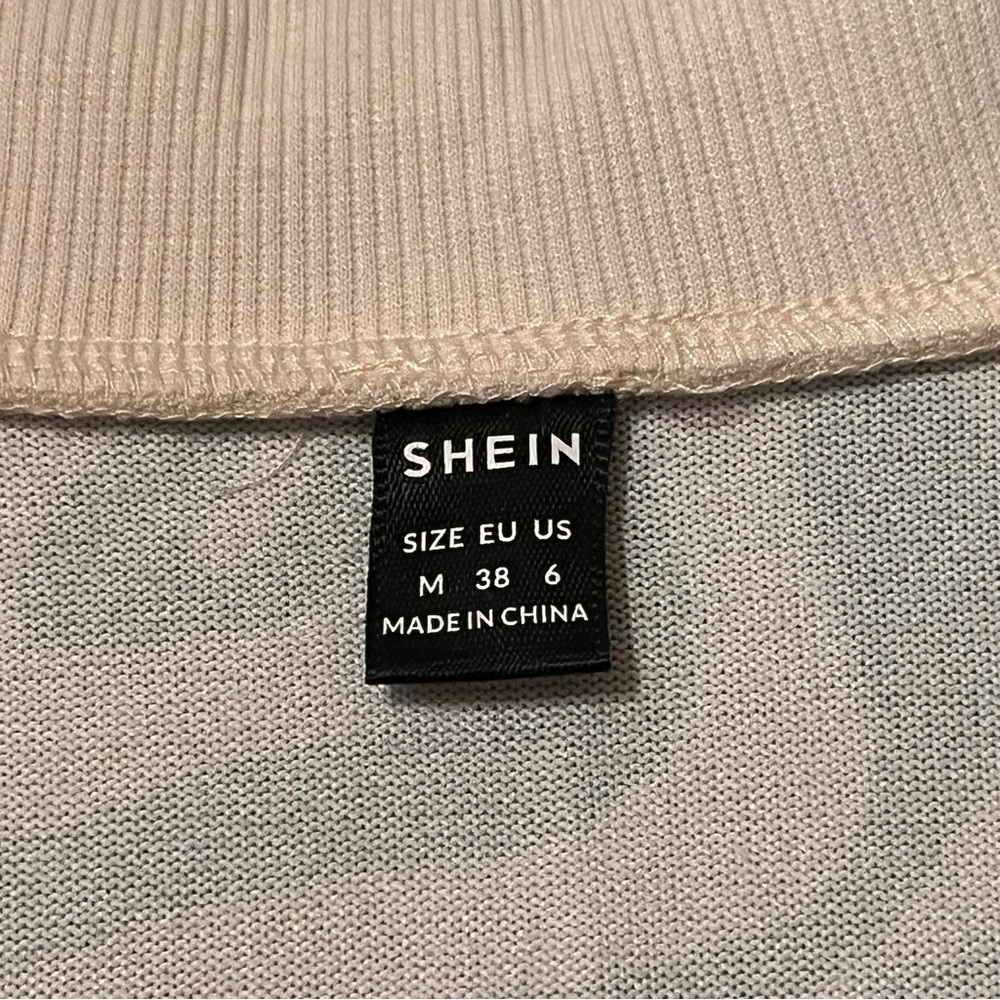 SHEIN Green Print Collared V-Neck Tank Crop Top - Picture 8 of 10